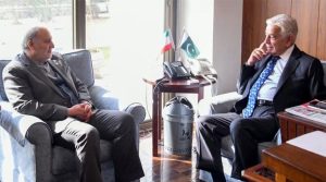 Pakistan, Iran Vow to Boost Ties