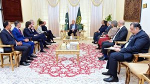 PM Vows Strong Support for Foreign Tech Investment