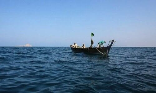 May be an image of boat, horizon and body of water