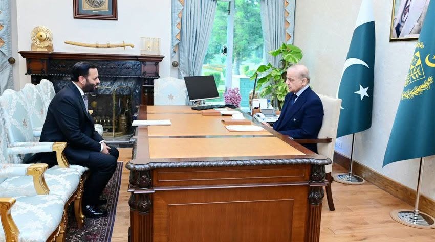May be an image of the Oval Office